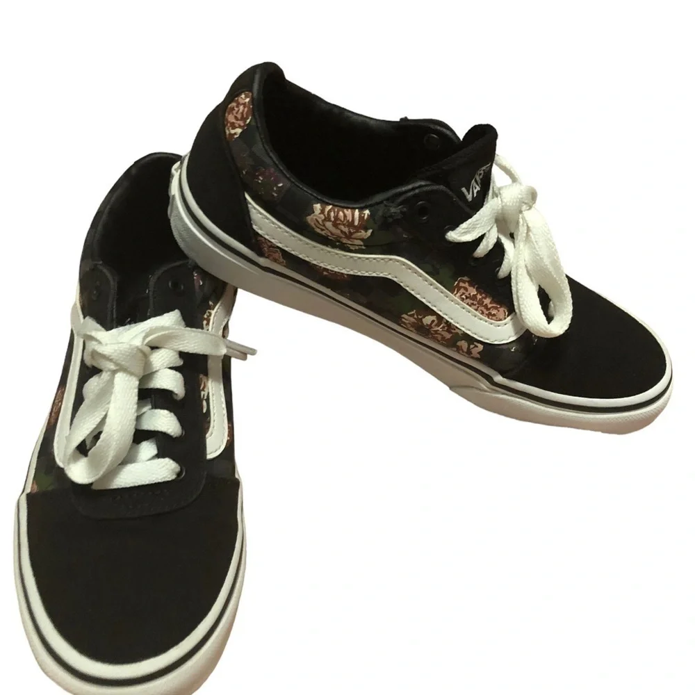 Vans Off the Wall Ward Old Skool Flowers and Checks. Size 3 Missy‎ Youth.